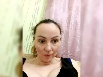 TessBertie  live sex cam