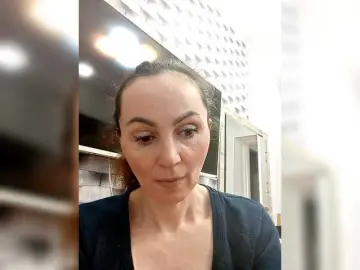 TessBertie  live sex cam