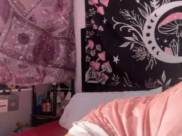 Thickgingergoddess  live sex cam