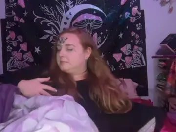 Thickgingergoddess  live sex cam