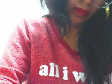 HOTTTSKIN  live sex cam