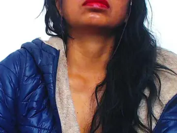 HOTTTSKIN  live sex cam