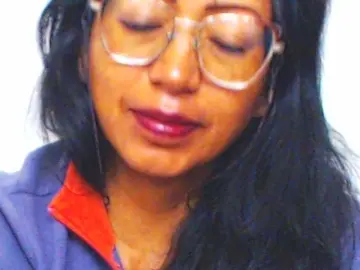 HOTTTSKIN  live sex cam