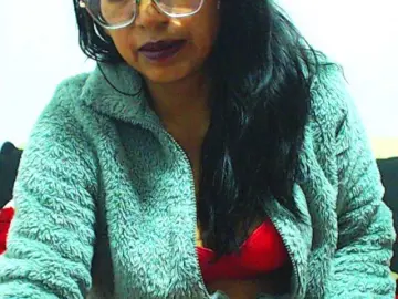 HOTTTSKIN  live sex cam