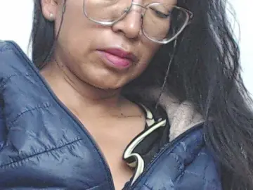 HOTTTSKIN  live sex cam