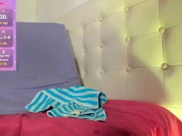 MiaEvans0  live sex cam