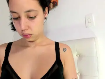 MiaEvans0  live sex cam