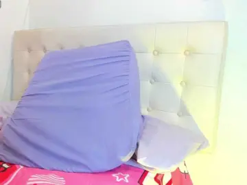 MiaEvans0  live sex cam
