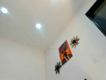 MiaEvans0  live sex cam