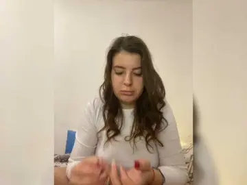 MiraCastellon  live sex cam