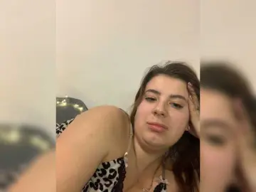 MiraCastellon  live sex cam