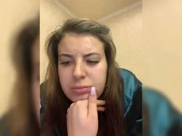 MiraCastellon  live sex cam