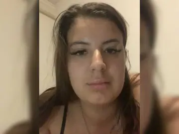 MiraCastellon  live sex cam