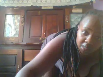 Sexymamasirra22  live sex cam