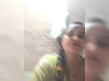 Soniya143  live sex cam