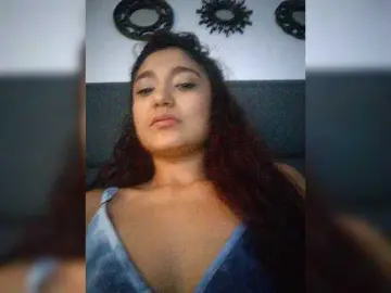 Redgirlpum  live sex cam