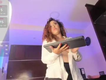 GiaMonroee  live sex cam