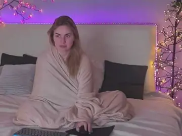 LunaHeadly  live sex cam