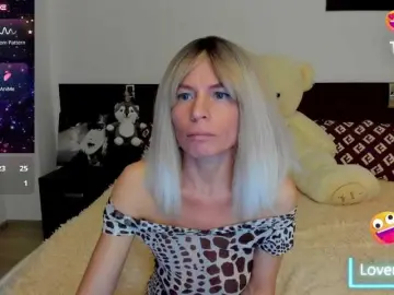 Saragrend1  live sex cam