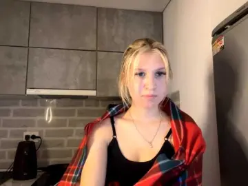 YasmineFrancher  live sex cam