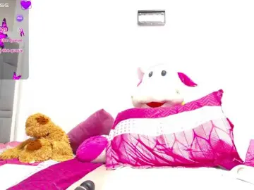 Thickebonymilf  live sex cam