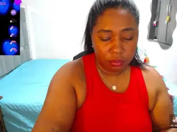 Thickebonymilf  live sex cam