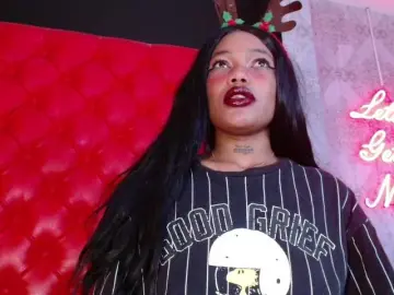 CrystalBrooke3x  live sex cam