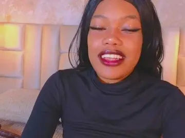 CrystalBrooke3x  live sex cam