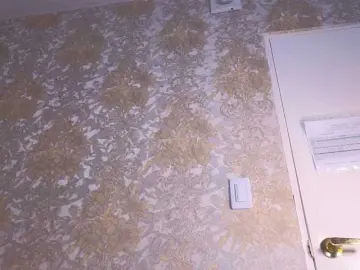 CrystalBrooke3x  live sex cam