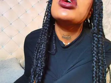 CrystalBrooke3x  live sex cam