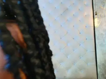 CrystalBrooke3x  live sex cam