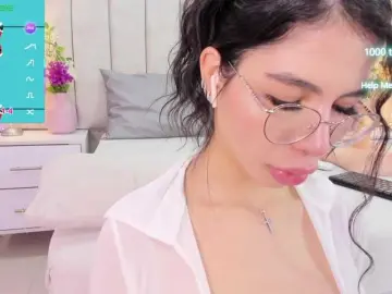 EllaThorne  live sex cam