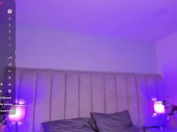 EllaThorne  live sex cam