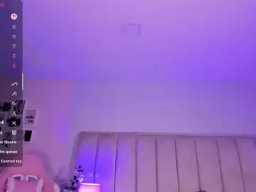 EllaThorne  live sex cam