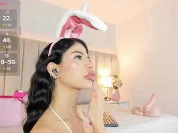 EllaThorne  live sex cam