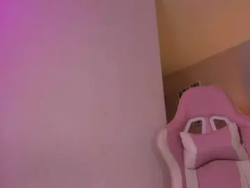 EllaThorne  live sex cam