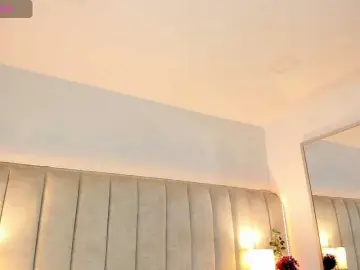 EllaThorne  live sex cam