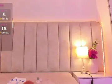 EllaThorne  live sex cam