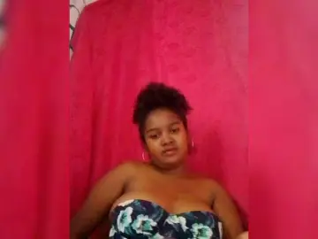 Ezrahsexy  live sex cam