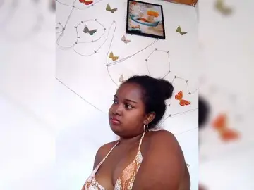 Ezrahsexy  live sex cam