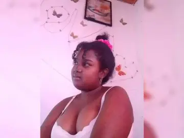 Ezrahsexy  live sex cam