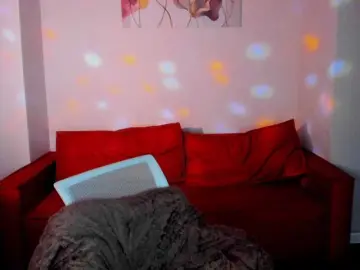 Kity-Mooree  live sex cam
