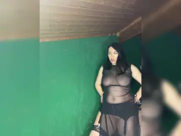 Vishenkakiss  live sex cam