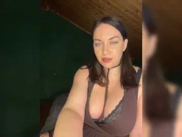 Vishenkakiss  live sex cam