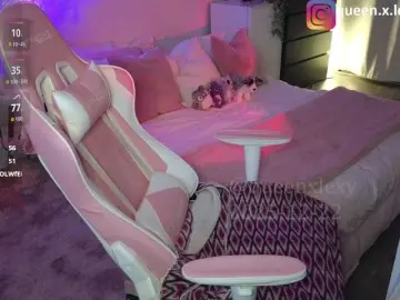 Queenxlexy  live sex cam