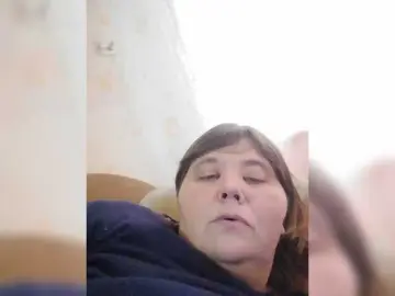 AthomeTi  live sex cam