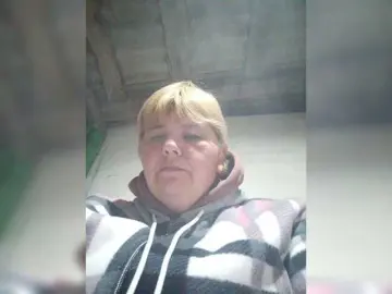 AthomeTi  live sex cam