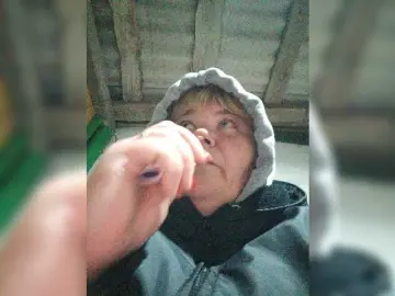 AthomeTi  live sex cam
