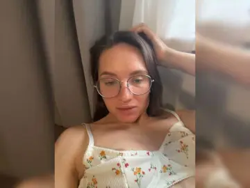 Vishka69  live sex cam
