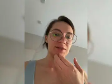 Vishka69  live sex cam